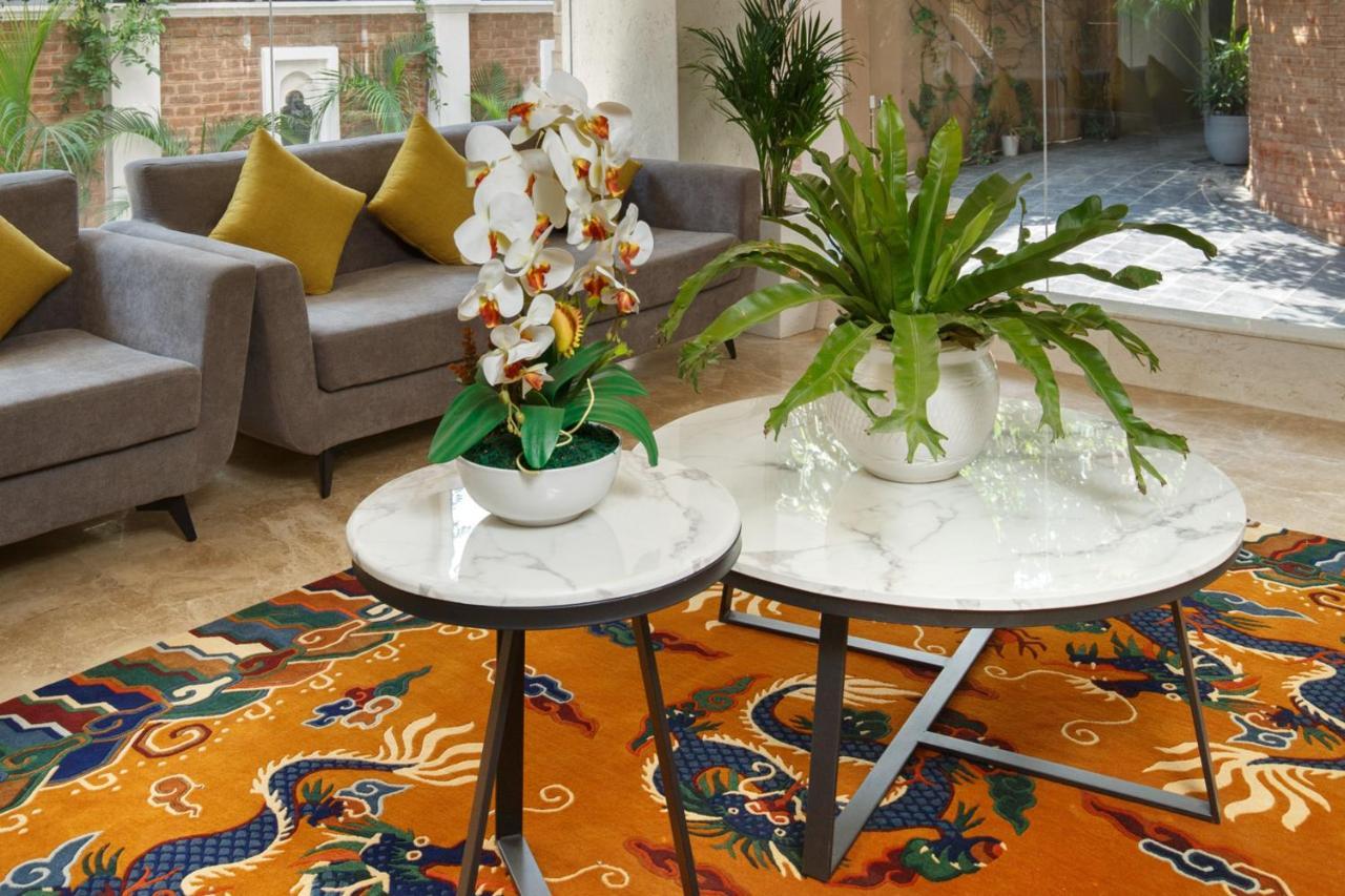 Hotel Thrive, A Tropical Courtyard กาฐมาณฑุ ภายนอก รูปภาพ