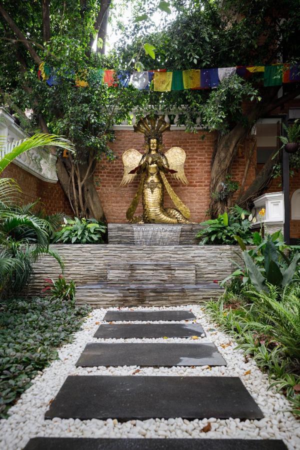Hotel Thrive, A Tropical Courtyard กาฐมาณฑุ ภายนอก รูปภาพ