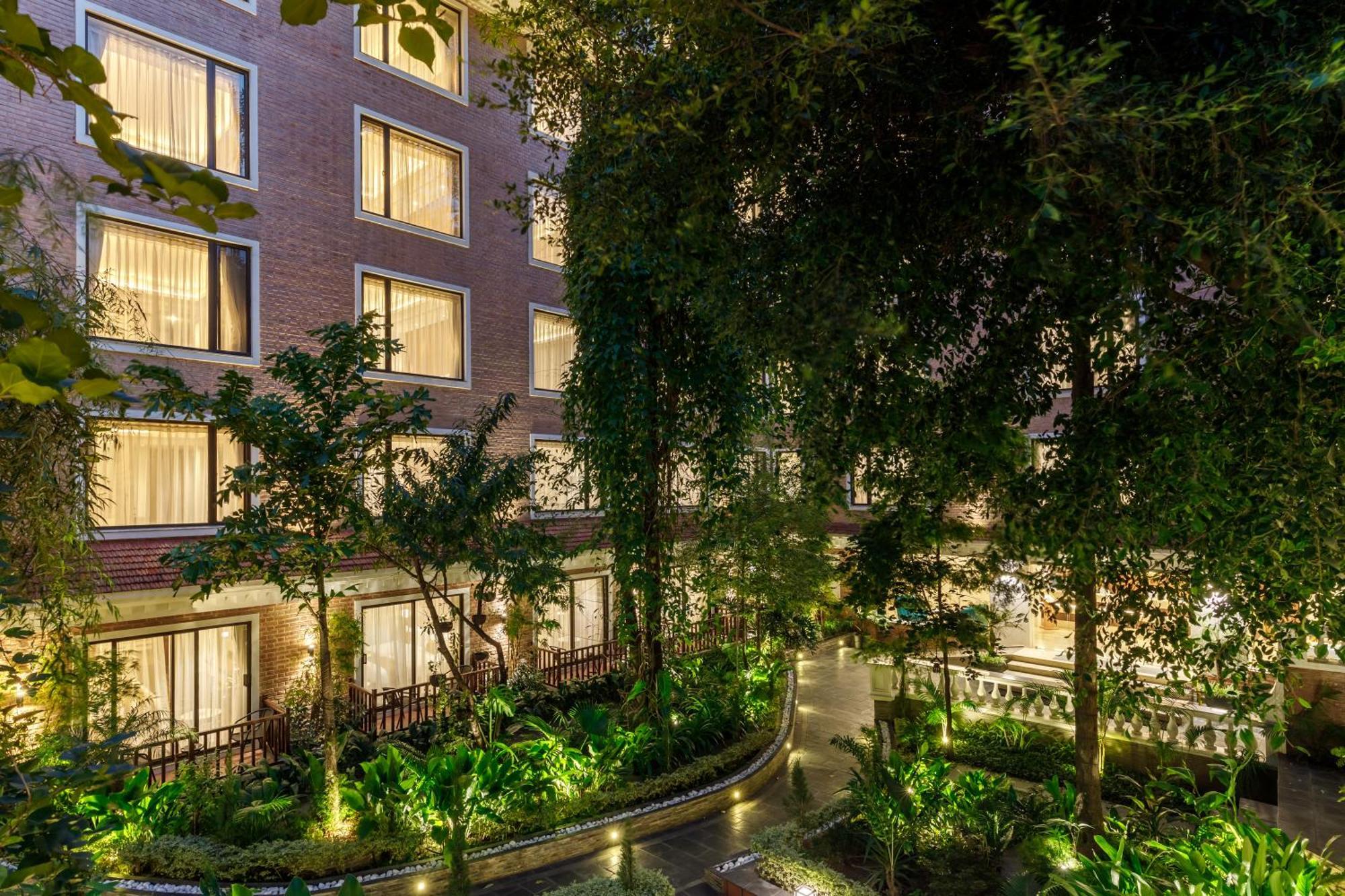 Hotel Thrive, A Tropical Courtyard กาฐมาณฑุ ภายนอก รูปภาพ